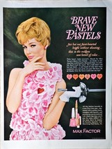 Brave New Pastels Max Factor Floral Heart Lady 1964 Vintage Print Ad - $11.68 CAD