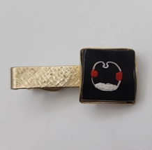 Vintage Men&#39;s Gold Tone w/ Black Red White Abstract Art Tie Clip - £18.07 GBP