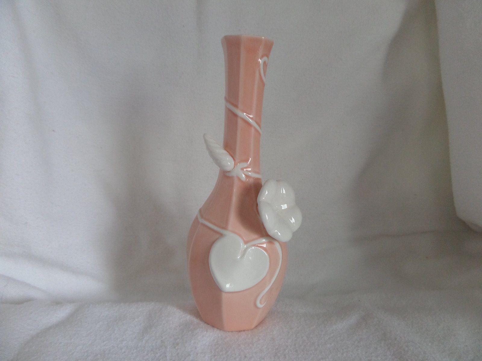 Fitz & Floyd Pink vase with white flowers,buds,hearts and vine glazed ceramic - $6.92