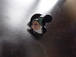Disney Trading Pins 49140 DS - Snow White - 4 Mini Pin Set #2 - Bashful - £11.22 GBP