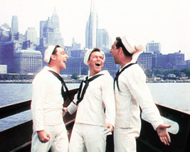 On the Town 16x20 Poster Frank Sinatra and cast in front of New York skyline - £15.68 GBP