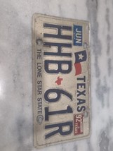 Vintage 1992 Texas &quot;The Lone Star State&quot; HHB 61R License Plate Expired - £9.49 GBP