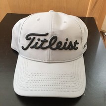 Titleist Grey Men’s Adjustable Golf Hat - $10.36