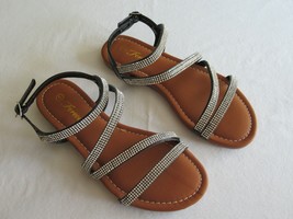 Women&#39;s Flat Strappy Sandal Shoes Size 5  Forever Emilia-18 Rhinestone Bling - £9.01 GBP