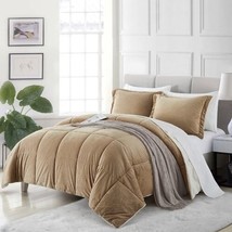 Queen Plush Microfiber Reversible Comforter Set in Gold - $3,883.59 MXN