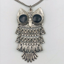 Silver Tone Owl w/ Big Black Eyes Hanging Pendant Necklace &amp; Chain 24&quot; Long  - £9.77 GBP