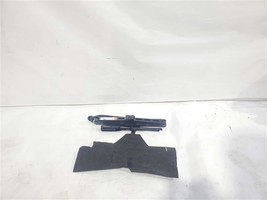 Jack Kit PN 5f9a-17a078-aa OEM 2015 Ford Explorer  - $45.14