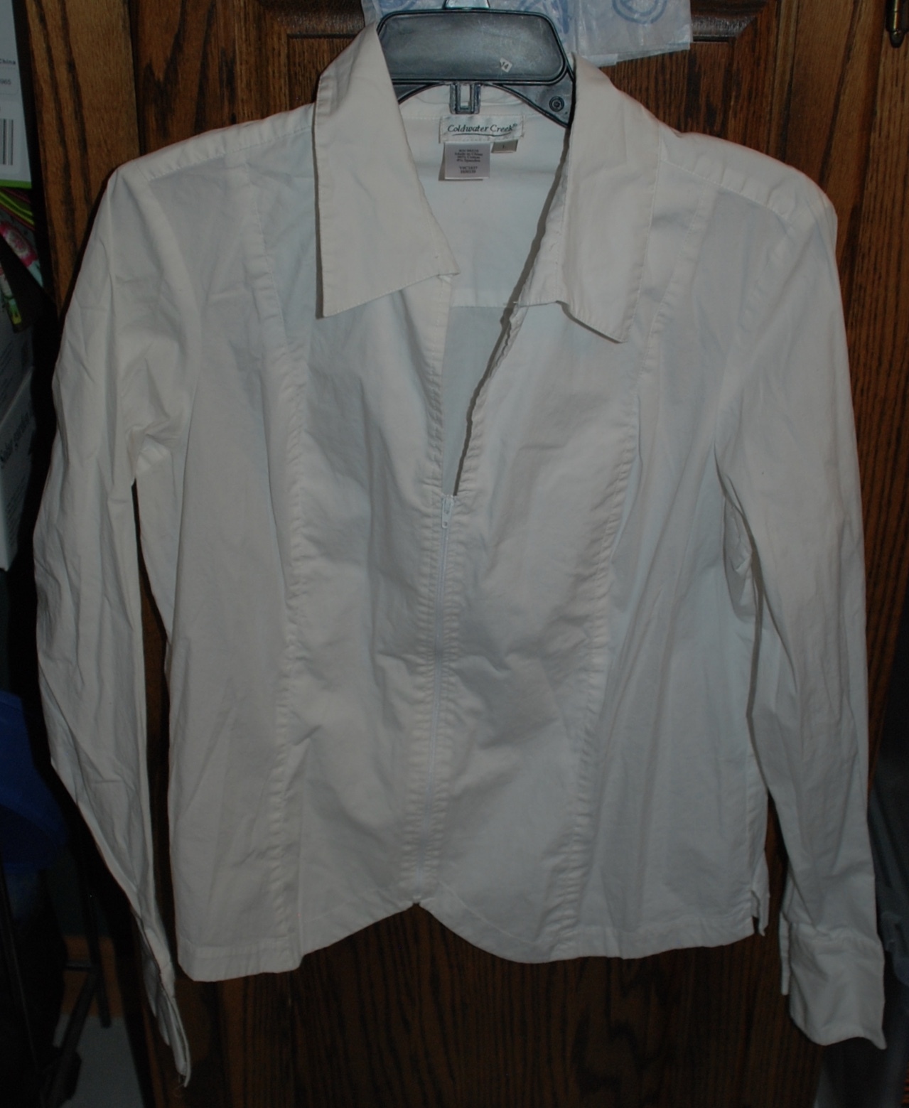 Large NEVER WORN Women&#39;s Coldwater Creek White Curved Hem Zip Bront Blouse - $25.00