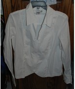 Large NEVER WORN Women's Coldwater Creek White Curved Hem Zip Bront Blouse - $25.00