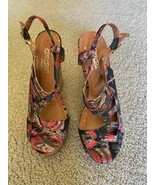 Women&#39;s Multicolor Platform Heels - Size 6.5 - $47.66 CAD