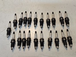 21 Quantity of Autolite Resistor 985 Spark Plugs | 14mm Thread 16mm Hex ... - $44.99