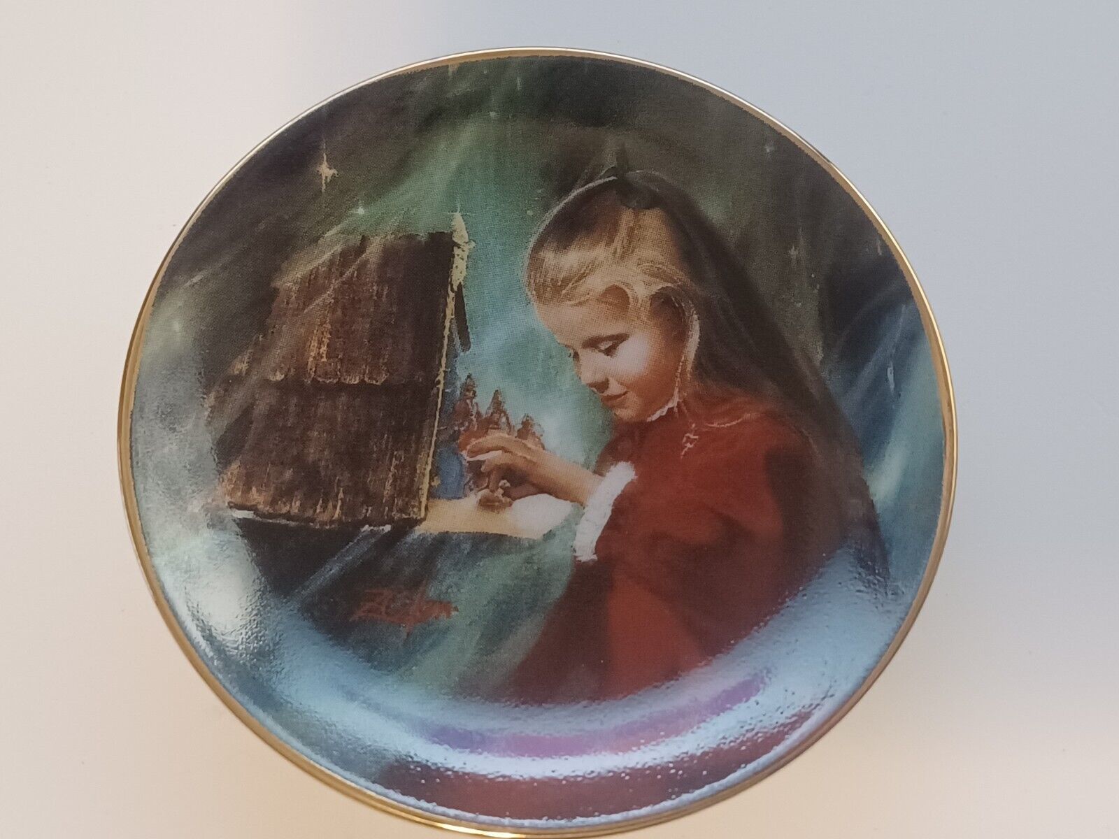 Laurie and the Creche  Collector Plate with Box - Donald Zolan -Pemberto... - $2.97