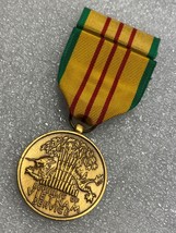 U.S. Armed Forces, Vietnam Service Medal, And Ribbon - £7.73 GBP