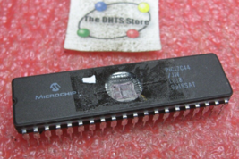 PIC17C44/JW Microchip Microcontroller IC 40 Pin Ceramic w UV Window - Us... - $5.69