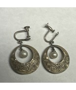 LOVELY VINTAGE ESTATE STERLING SILVER FILIGREE FLOWER SCREW BACK EARRING... - $1,471.92 MXN