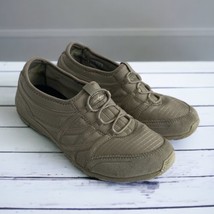 Skechers Womens Shoe Size 7 Beige Sneakers Relaxed Fit Memory Foam Slip ... - $36.86