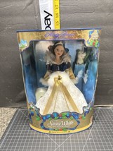 Vintage 1998 Disney Snow White Holiday Princess Barbie Special Edition New. - £23.84 GBP