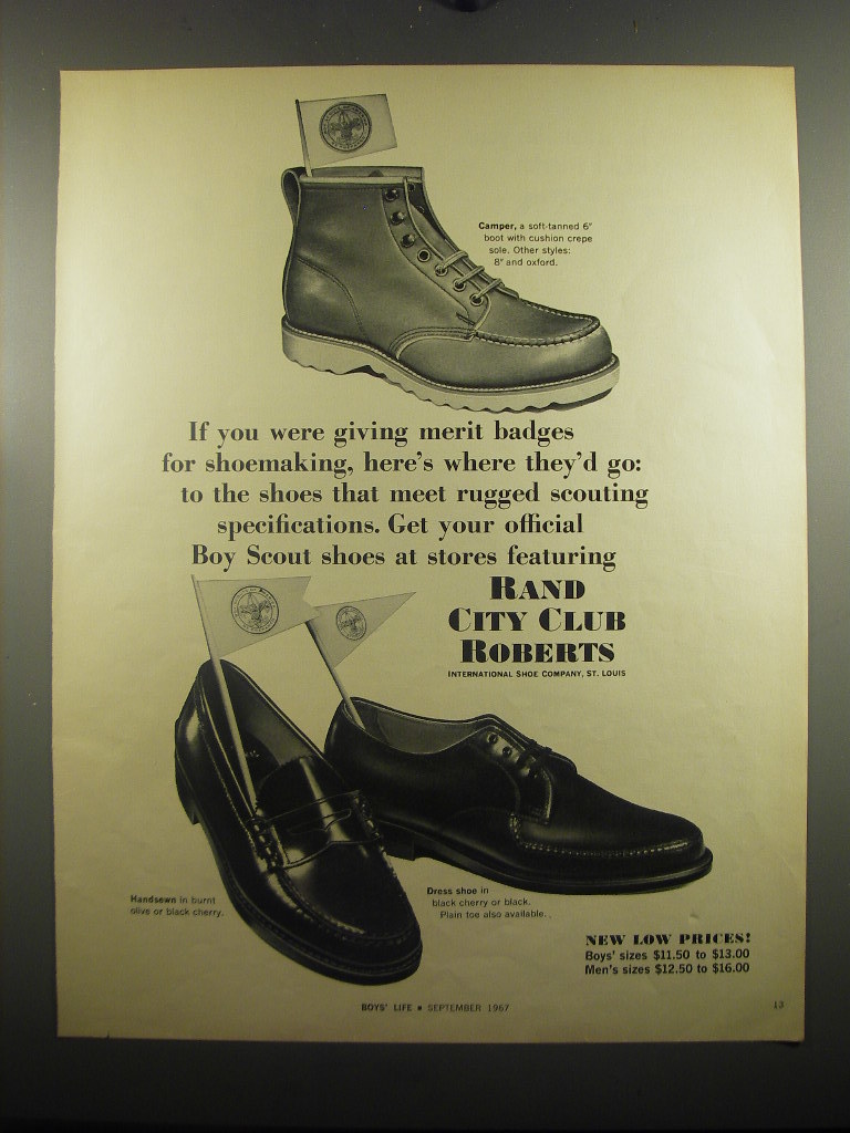 1967 Rand City Club Roberts Boy Scout Shoes Ad - Giving merit Badges - $18.49