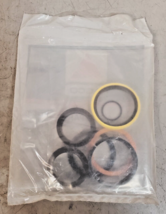AGCO Parts Seal Kit Part # AG714942 - £36.05 GBP