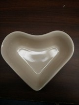 Longaberger Pottery Woven Tradition Ivory Sweetheart Heart Ramekin Dish - £10.01 GBP