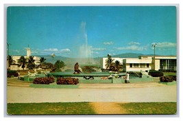 La Fontaine Lumineuse Port-au-Prince Haiti UNP Chrome Postcard U11 - £3.48 GBP