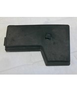 2005 - 2008 Mitsubishi Raider Fuse Relay Cover Lid 05175902AA B10 - $524.10 MXN
