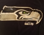 NFL Seattle Seahawks Football T Shirt Mens size Large - $6.10