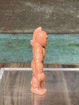 M.U.S.C.L.E. Men Flesh Color 2" Strongman Figure #202 Mattel Fig #2 - $3.99