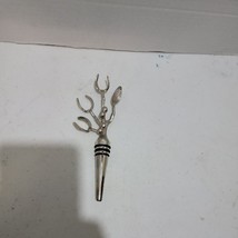 Interesting Twig and Berry Wine Bottle Stopper - £3.15 GBP