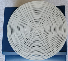 Plastic Canvas 7 1/2&quot; Stiff Circles - 3 piece set - $94.74 MXN
