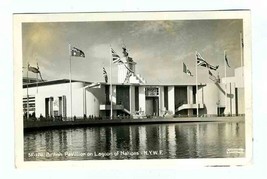 British Pavilion on Lagoon of Nations New York Worlds Fair Real Photo Postcard - £14.07 GBP