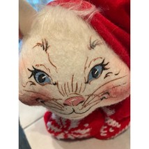 Vintage Annalee Christmas White Kitten Laying Down with Pink Paw Pad Collectible - £11.67 GBP