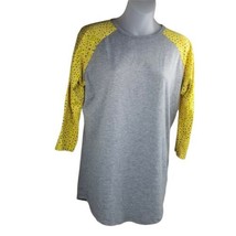 Lularoe Women&#39;s Sz M Shirt Randy Kaleidoscope Yellow Gray Raglan 3/4 Sleeves - £7.44 GBP