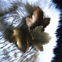 K&amp;T Maple Leaf Brooch Pin Mixed Metals Leaves Artisan Cottagecore Vintag... - £15.55 GBP