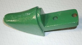 New Idea 2-Row Corn Picker 302359 Replacement Cast Toe For Floating Shoe... - £29.89 GBP