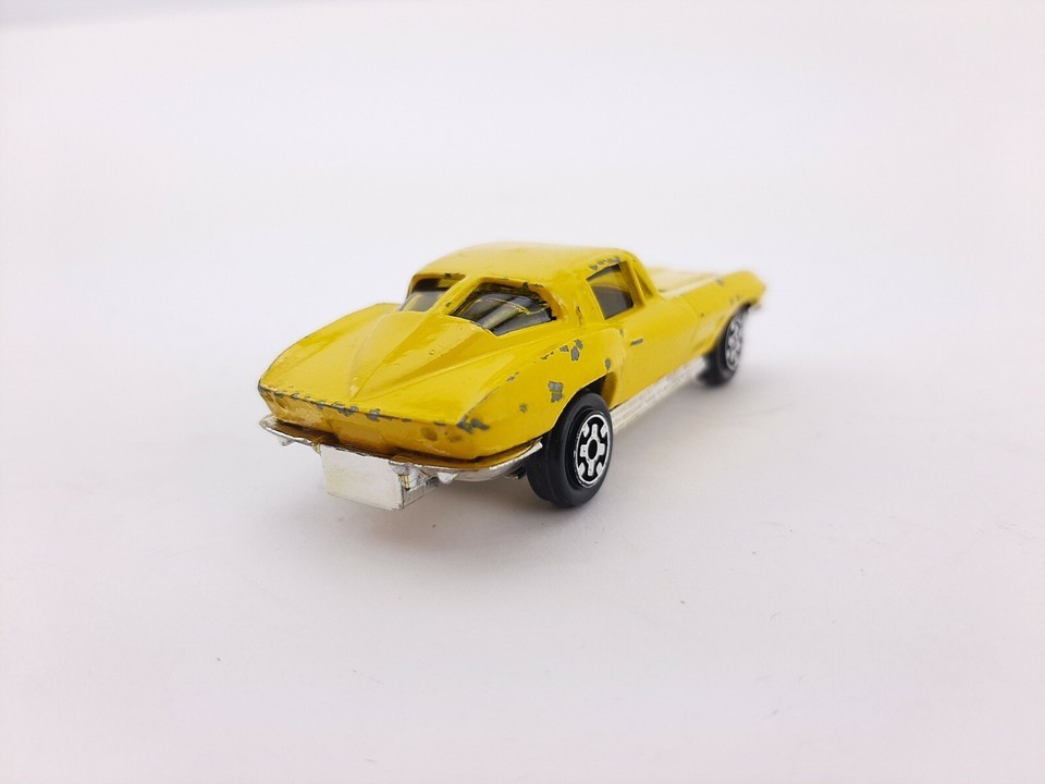 VINTAGE 1979 KIDCO DIE CAST YELLOW CHEVY CORVETTE SPLIT WINDOW 1:64 HONG KONG Item image 6