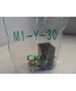 CKD M1-Y-30 Clevis for Pneumatic Cylinder - $192.18 MXN