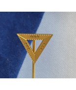 Vtg 14K Yellow Gold Triangle Stick Pin 1.7g Fine Jewelry Hat Lapel - £109.46 GBP