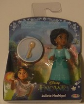 Julieta Madrigal Disney Encanto 3 Inch Action Figure Doll - Jakks (Mom) NEW - £3.95 GBP