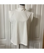 One Eleven North White Shirt Size L High Neck Cap Sleeves Back Closure C... - $462.76 MXN