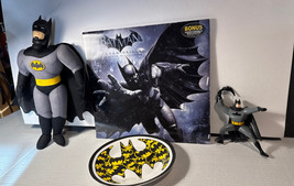 Lot Of 4 Batman Items Plush / Dish / Figure / 2015 Calendar - $9.49