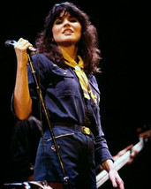 Linda Ronstadt in blue outfit on stage circa 1980 8x10 HD Aluminum Wall Art - £30.88 GBP