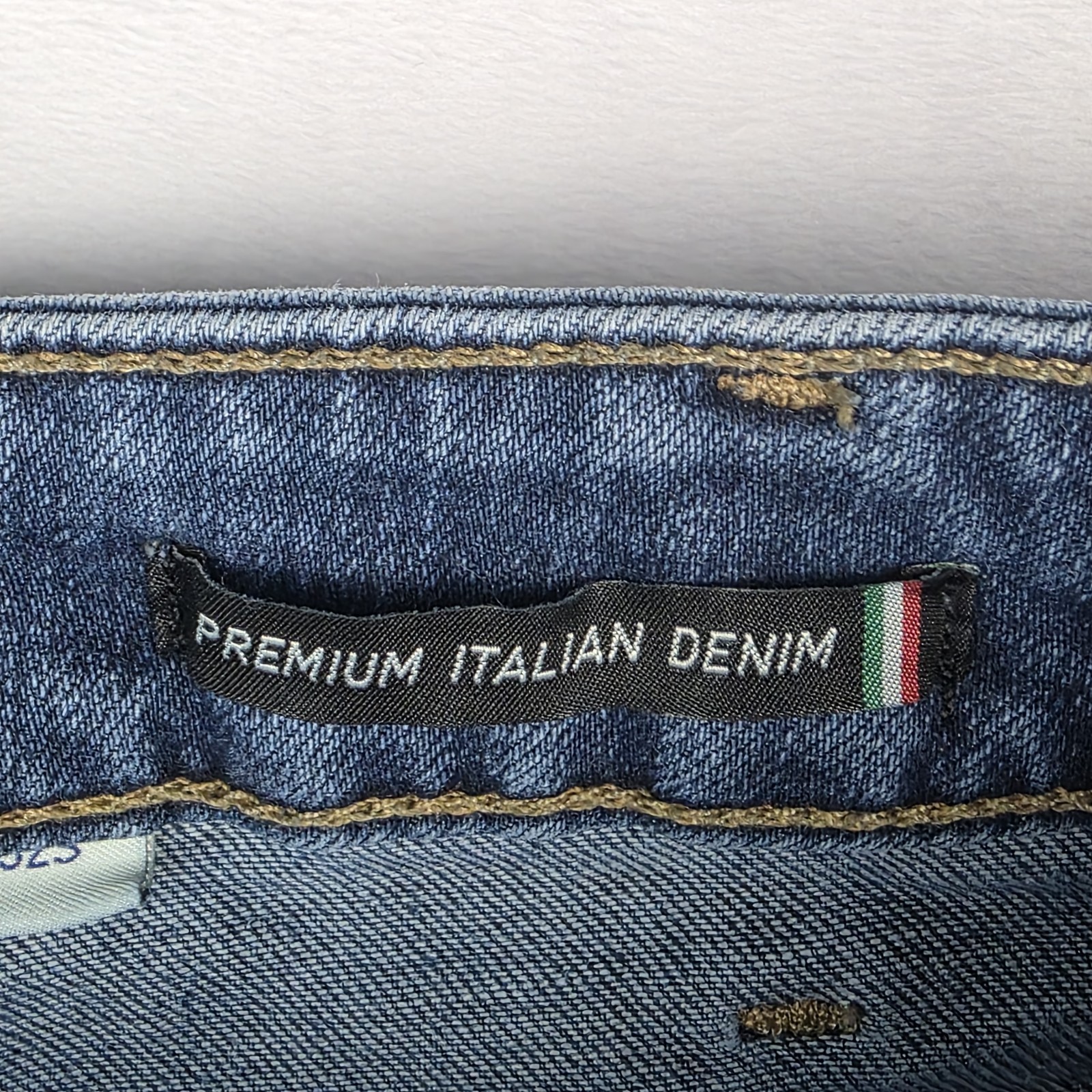 Ariat Jeans Womens Size 32S High Rise Flare Italian Denim Raw Hem Blue Pants Item image 5