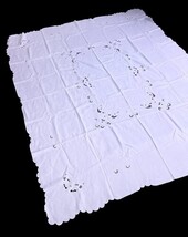 Vintage Linen Tablecloth & Napkin Lot Mixed Styles Embroidered Crochet Monogramm image 14