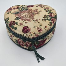Vtg Heart Shaped Sewing Storage Box Basket Floral Tapestry Cottagecore - $406.85 MXN