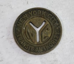Vintage NYC New York City Transit Authority 5/8&quot; Subway Token - $164.72 MXN