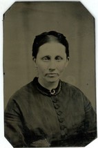 CIRCA 1860&#39;S 2.5X3.88 in 1/6 Plate TINTYPE Beautiful Young Woman Button Dress - £12.58 GBP