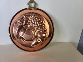 Vintage Copper Grapes Mold with Brass Hanger 7.5 Inches - $18.81