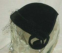Ladies Rhinestones Skull Cap Hat Unknown Maker Vintage MCM - $39.59