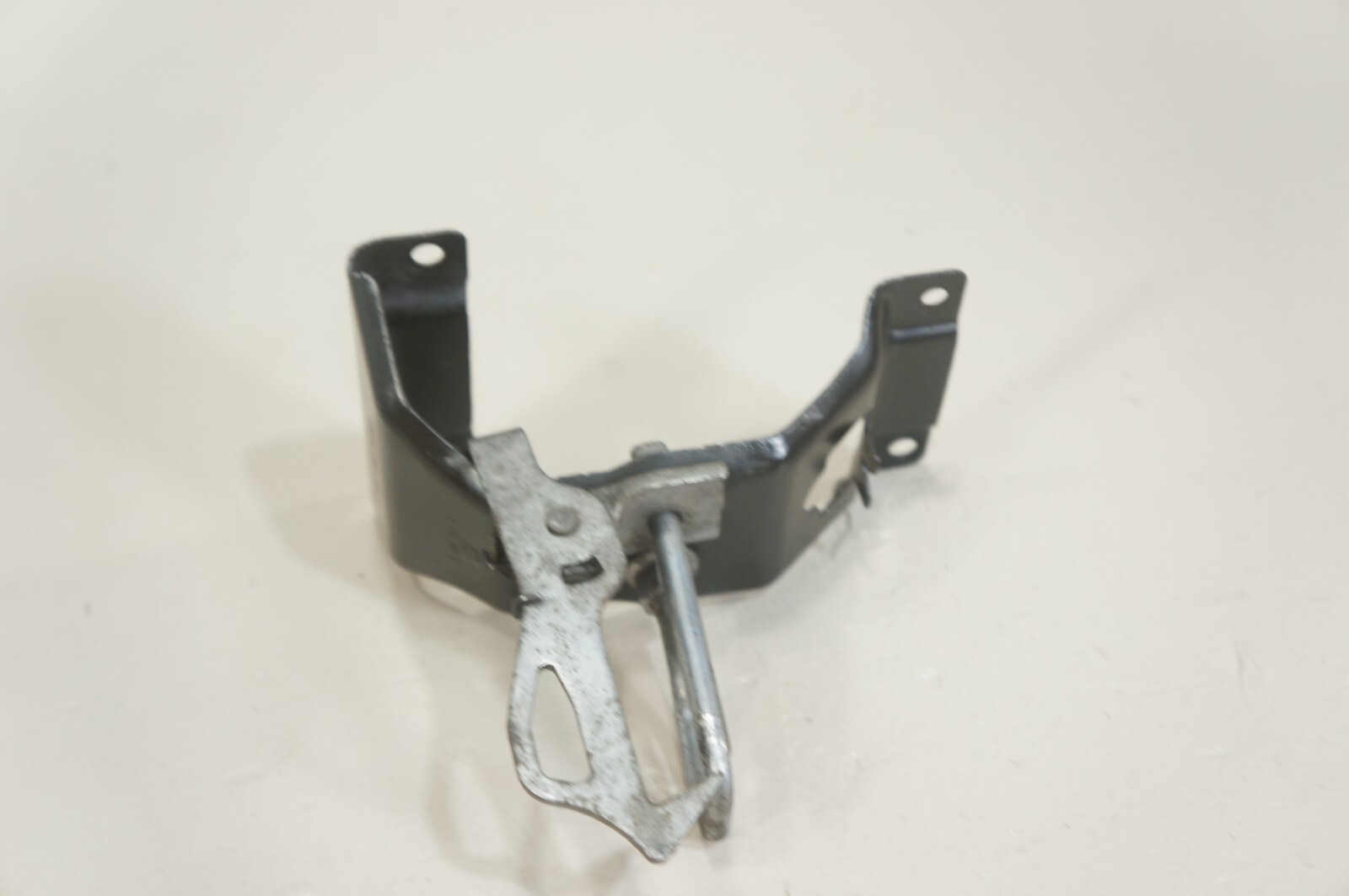 2007-2013 bmw x5 x6 e70 e71 hood lock latch left upper 51237164801 Item image 9